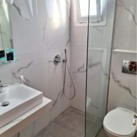 Budget Friendly דירה פוטוס